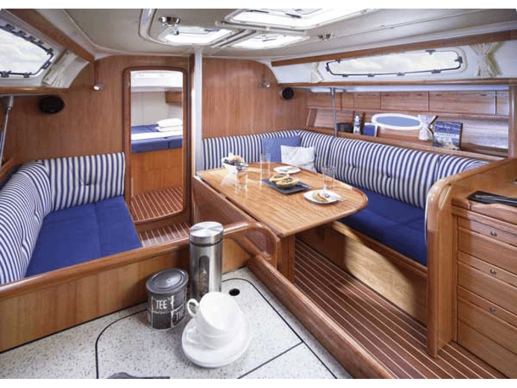 Bavaria 38