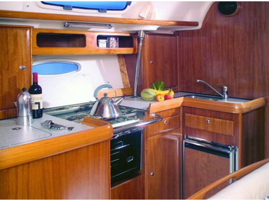 Bavaria 42