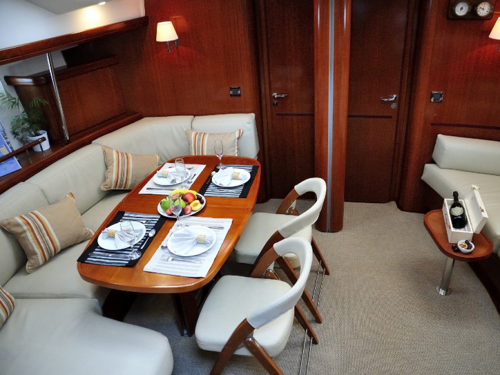 Beneteau 57