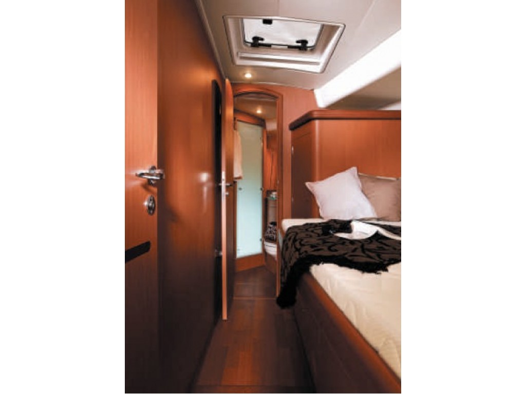 Beneteau 57