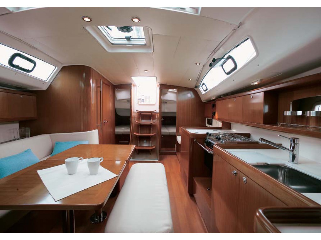 Oceanis 393