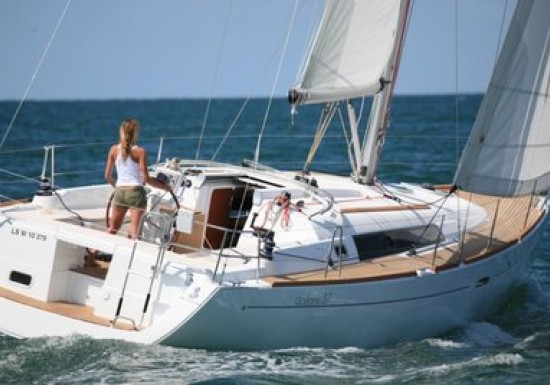Oceanis 37